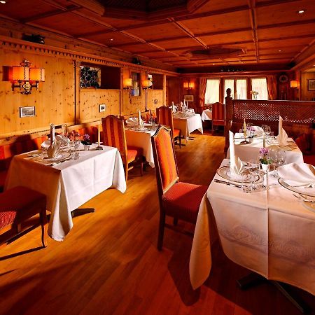 Schlosshotel Chaste Tarasp ภายนอก รูปภาพ
