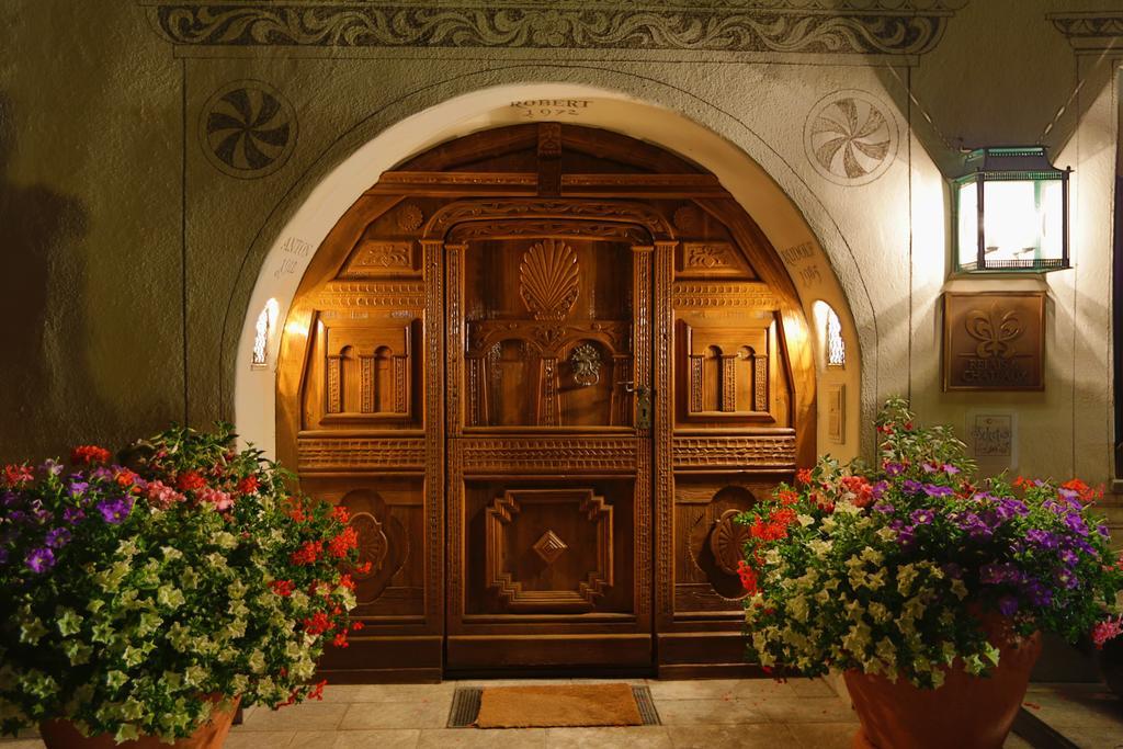 Schlosshotel Chaste Tarasp ภายนอก รูปภาพ